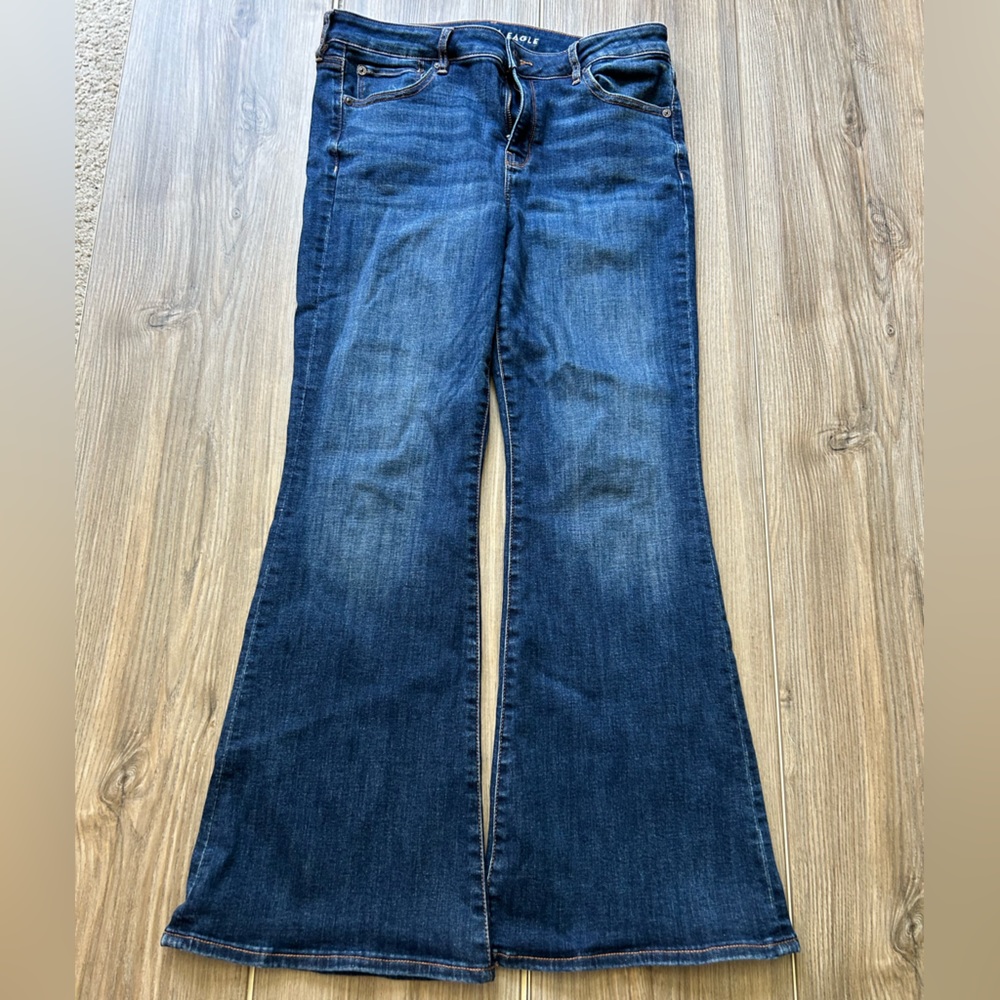 American Eagle Ne(x)t Level Low-Rise Flare Jean
